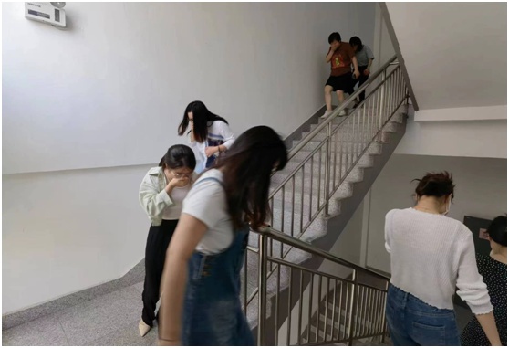 1688346103276485.png image.png